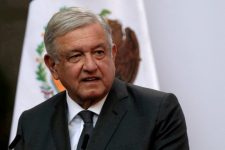 mexico-enfrenta-batalha-ideologica-por-livros-escolares