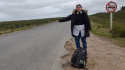 a-professora-que-viaja-108-km-de-carona-todos-os-dias-para-dar-aulas-a-2-criancas