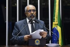 senado-aprova-mudancas-na-lei-de-cotas-e-reduz-renda-maxima-para-matricula-em-vagas-reservadas