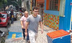 para-incentivar-filho-adolescente,-idoso-faz-prova-do-enem-2023-em-manaus