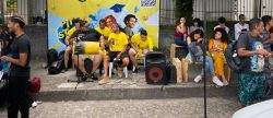 show-de-samba-anima-candidatos-em-local-de-provas-do-enem-no-recife:-‘a-gente-veio-para-descontrair-a-rapaziada’,-diz-cantor