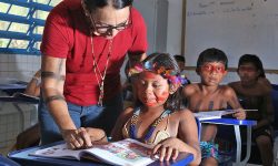 dia-dos-povos-indigenas:-valorizar-professores-e-desafio-para-educacao-bilingue-e-intercultural-nas-aldeias